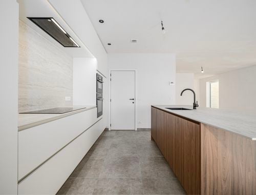                                         Villa à vendre à Krombeke, € 369.900
